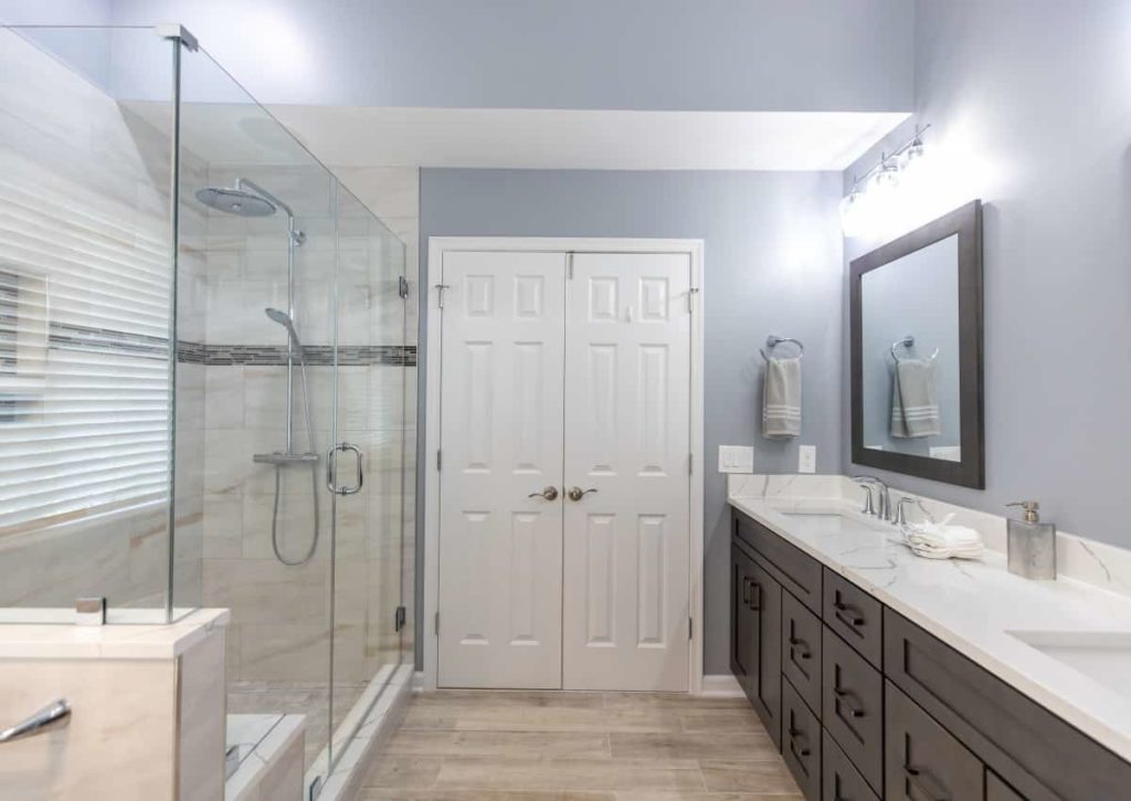 small bathroom remodel mistakes